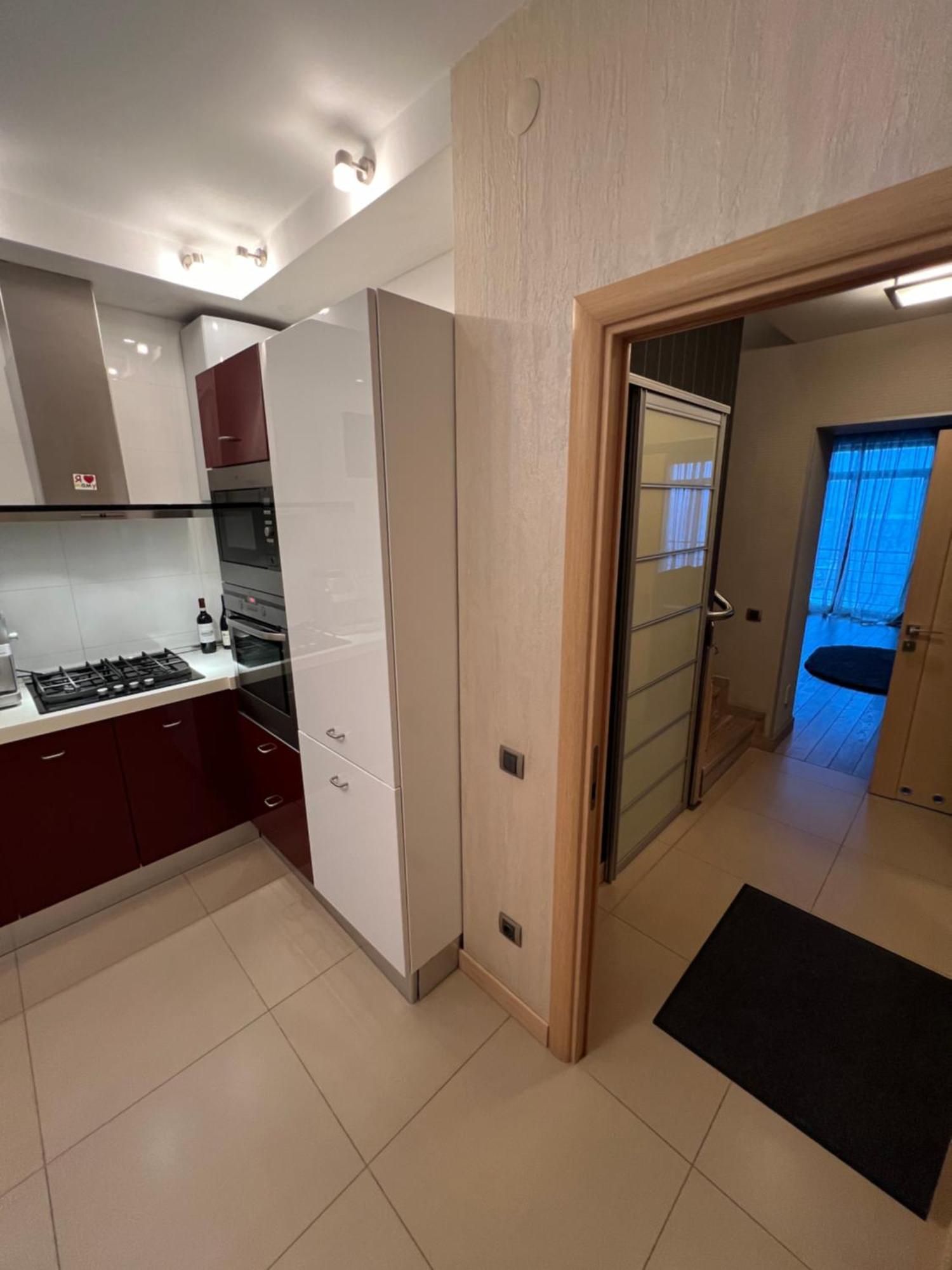 Apartment On Arkhipenka With Panorama View Lviv Exterior photo