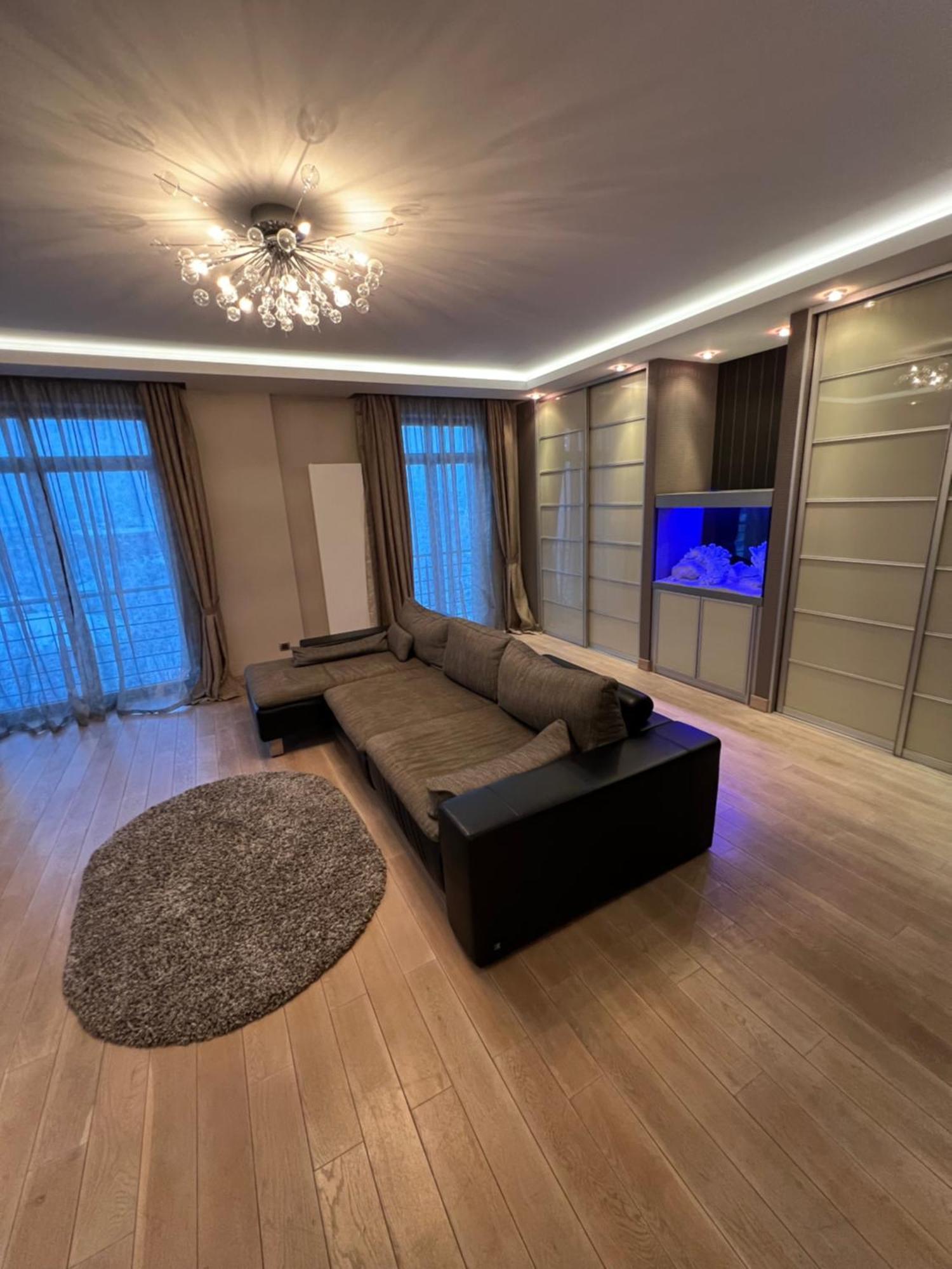 Apartment On Arkhipenka With Panorama View Lviv Exterior photo