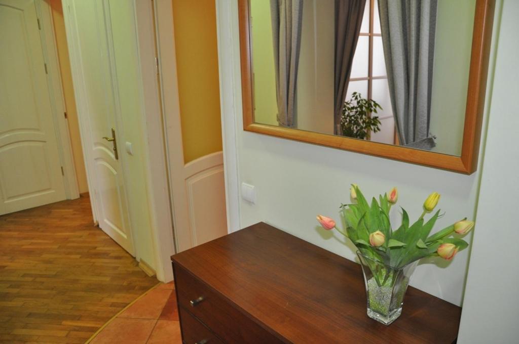 Apartment On Arkhipenka With Panorama View Lviv Room photo